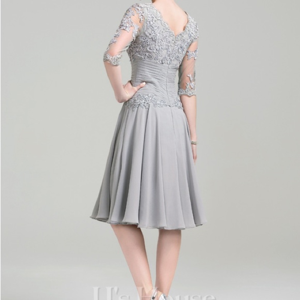 A-line Scoop Knee-Length Chiffon Lace With Pleats Mother of the Bride Dress - Picture 2 of 10